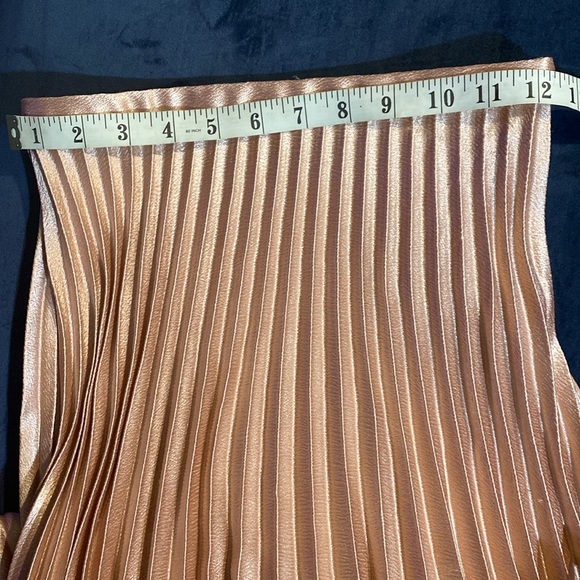 Zara pleated metallic skirt. Size XS - Picture 10 of 11